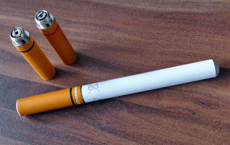 e-cigarette-PEGOMAS-min_electronic_cigarette_e_cigarette_nicotine_vapor_vaporizer_smoke_tobacco-663282